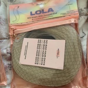 NWT Insert Name Here Lola ponytail in Dark Brown to Sandy Blonde Ombre